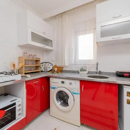 Flat In With Shared Pool And Garden Apartment